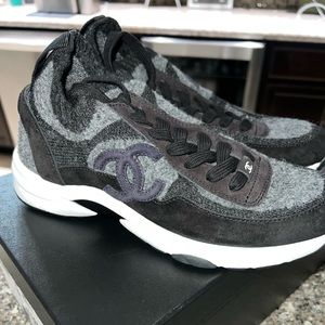 NEW Chanel Trainers NR402 new in box size 38